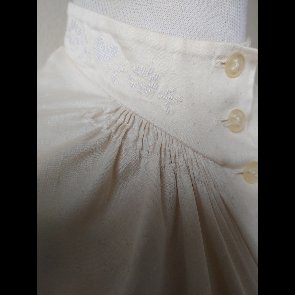 Ivory Blouse - Picture 2 of 10